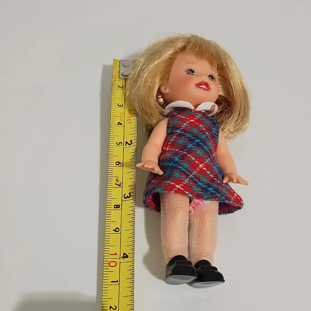 School Time Kayla Barbie Doll Lil Friends of Kelly 1998 Mattel Vintage